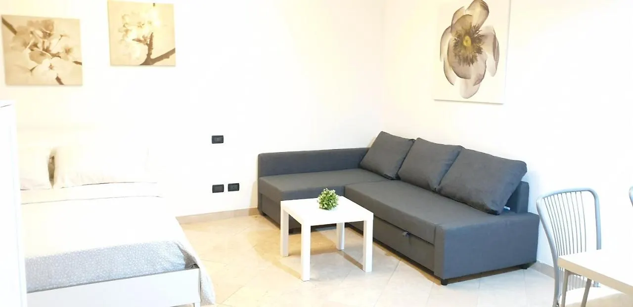 Philips Apartment Милан